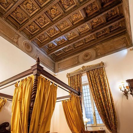 Апартаменти Residenza Sinibaldi - XVII Century Experience Рим Екстер'єр фото